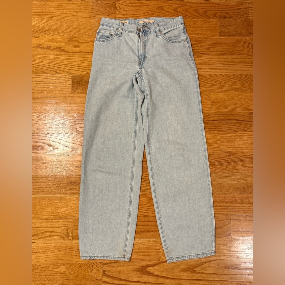 LEVIS baggy dad jeans in light wash
